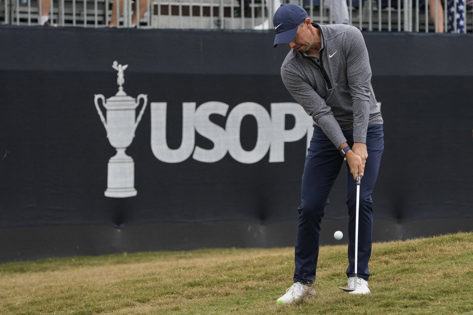 Tour pro jokes about going 